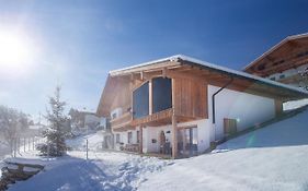 Chalet Bergzeit Ferienhaus mit Sauna&Wellness